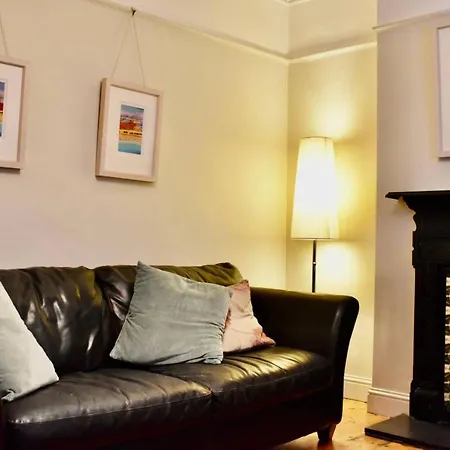 Newly Renovated 2 Bedroom Georgian House In Fairview Дублин